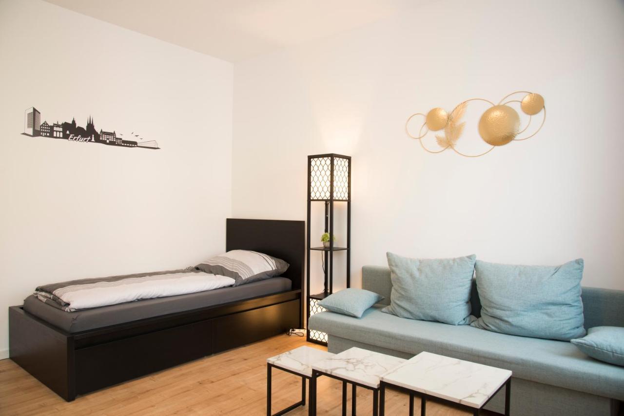 Schoene Ferienwohnung 78M2, 3 Schlafzimmer, 2 Baeder, Zentrumnah, 1Og 埃尔福特 外观 照片