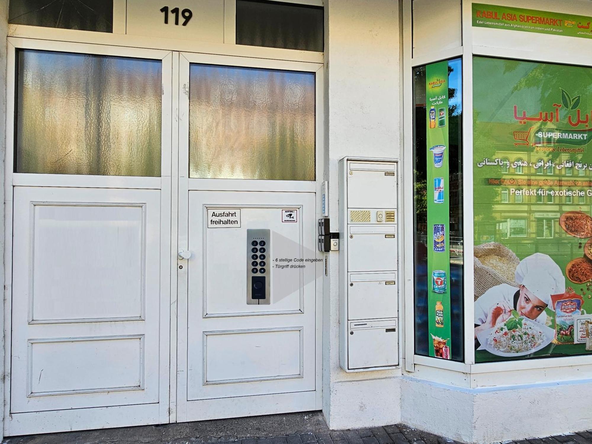 Schoene Ferienwohnung 78M2, 3 Schlafzimmer, 2 Baeder, Zentrumnah, 1Og 埃尔福特 外观 照片